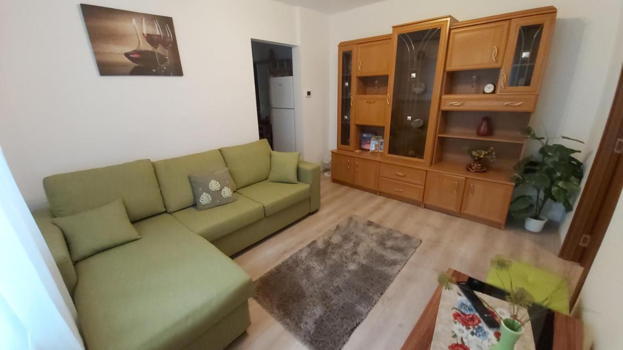 Relax Apartament Apartamento Satu Mare Exterior foto